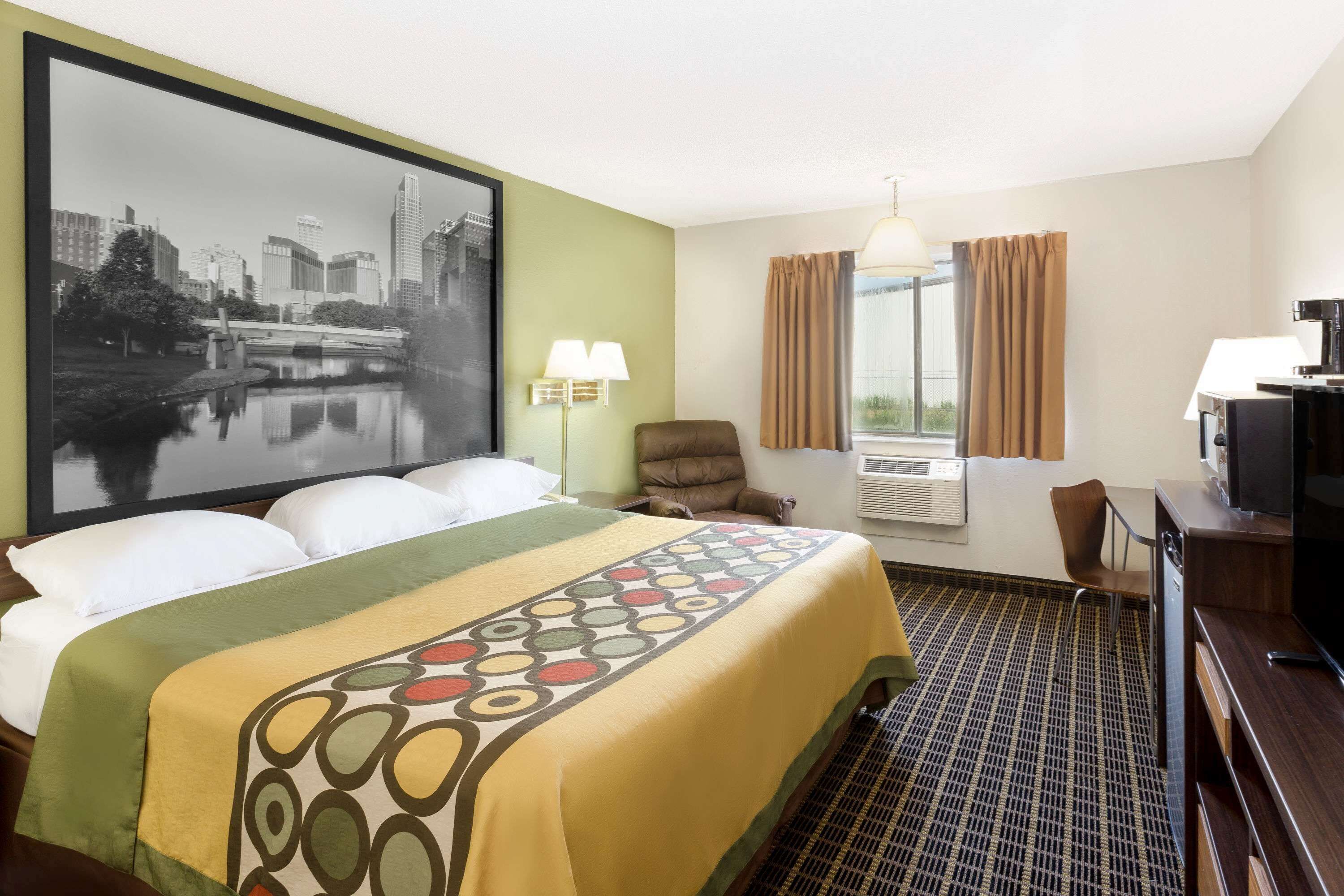 In-room safe, individually decorated, individually furnished, desk