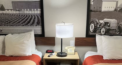 Super 8 by Wyndham Blair