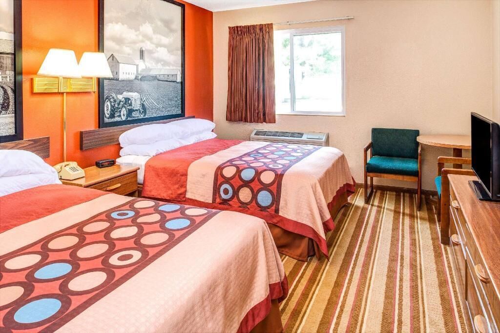 Blackout drapes, iron/ironing board, rollaway beds, free WiFi