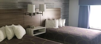 Super 8 by Wyndham Manchester Airport