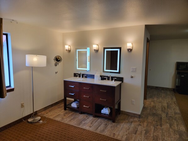 Suite, Multiple Beds, Non Smoking, Microwave | Living area | 55-inch flat-screen TV with cable channels, TV - Super 8 by Wyndham Cody (Cody)