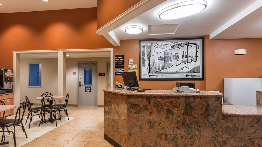Super 8 by Wyndham Corvallis