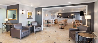 La Quinta Inn by Wyndham Cleveland Independence