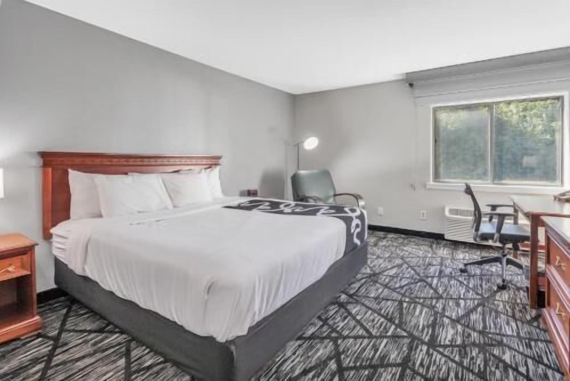 Premium bedding, desk, soundproofing, iron/ironing board