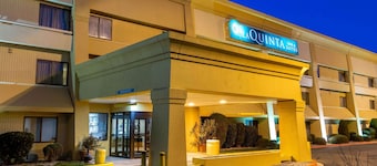 La Quinta Inn & Suites by Wyndham Albuquerque Journal Ctr NW