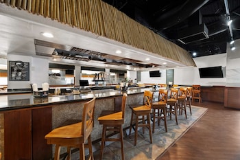 Breakfast and dinner served, American cuisine at Best Western Orlando Gateway Hotel