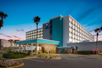 Hotel Exterior at Best Western Orlando Gateway Hotel