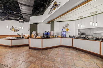 Daily buffet breakfast (USD 15.96 per person) at Best Western Orlando Gateway Hotel