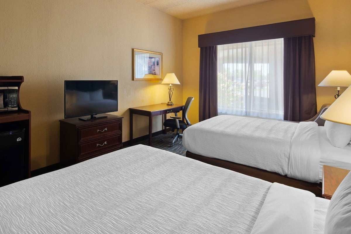 Pillow-top beds, in-room safe, desk, laptop workspace