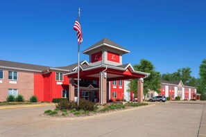 Exterior - Links Bos Landen Hotel & Spa of Pella, Trademark by Wyndham (Pella)