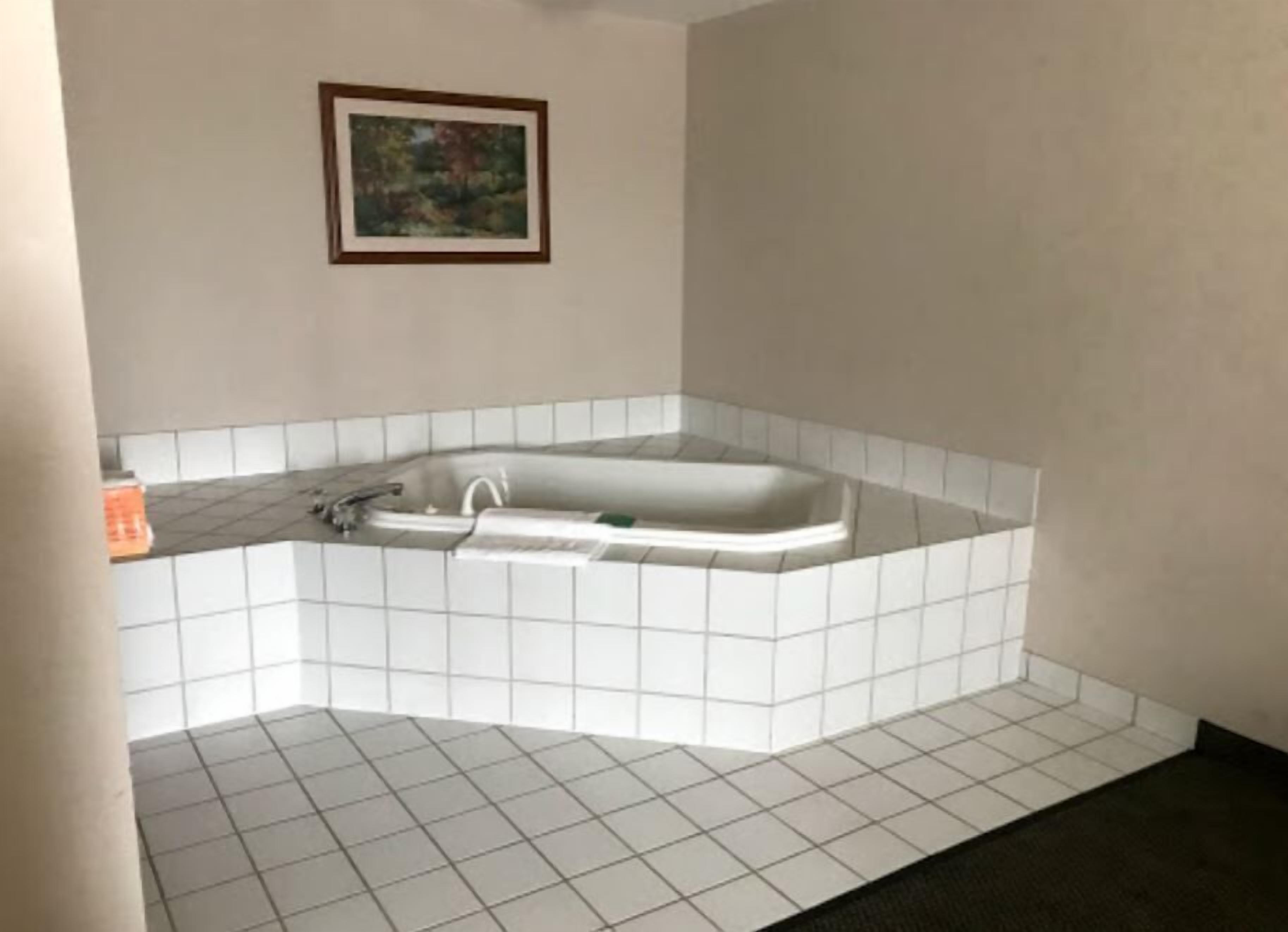 jetted bathtub