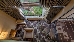 Suite, 1 King Bed with Sofa bed (Coast Townhouse Loft Suite)
