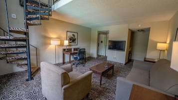 Suite, 1 très grand lit et 1 canapé-lit (Coast Townhouse Loft Suite)