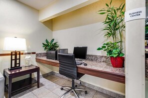 Business centre - Quality Inn & Suites Lacey Olympia (Lacey)