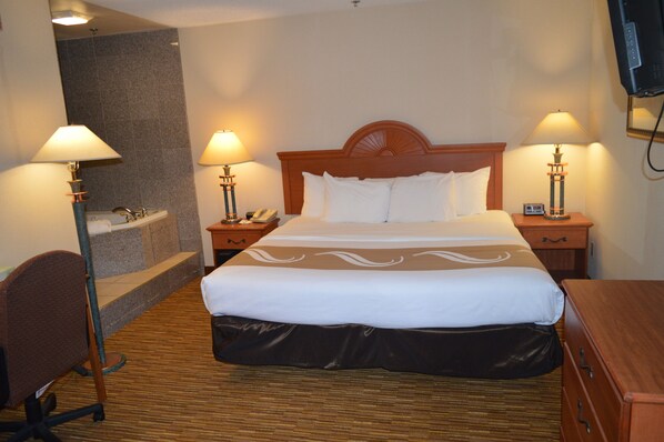 Suite, 1 King Bed, Non Smoking | Desk, iron/ironing board, rollaway beds, free WiFi