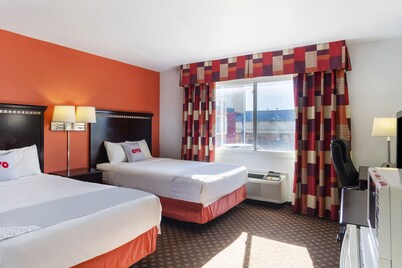 OYO Townhouse Dodge City KS