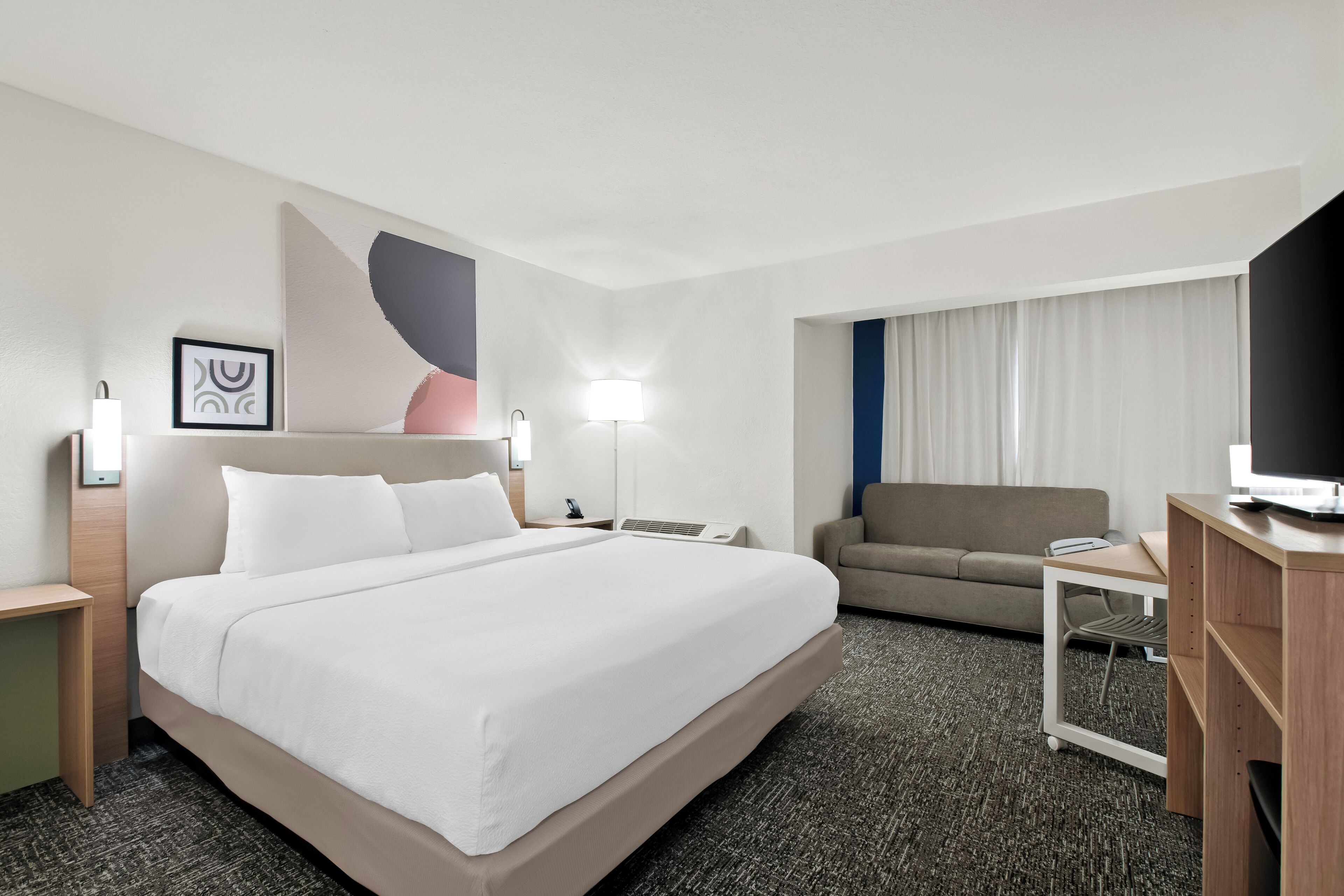 Phòng, 1 giường cỡ king và sofa giường | Bộ đồ giường cao cấp, trang trí khác biệt 