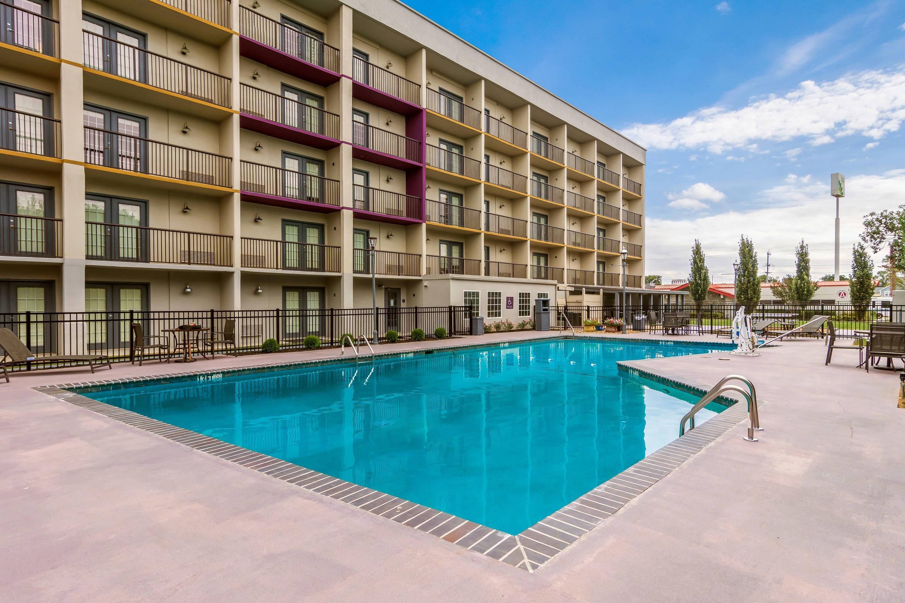 季節性室外游泳池