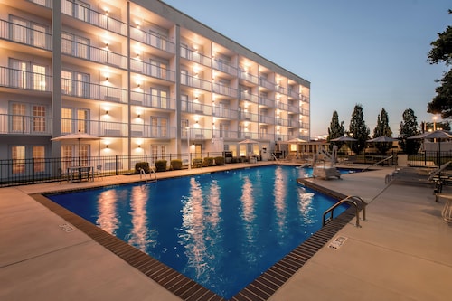 Spark by Hilton Chattanooga Downtown