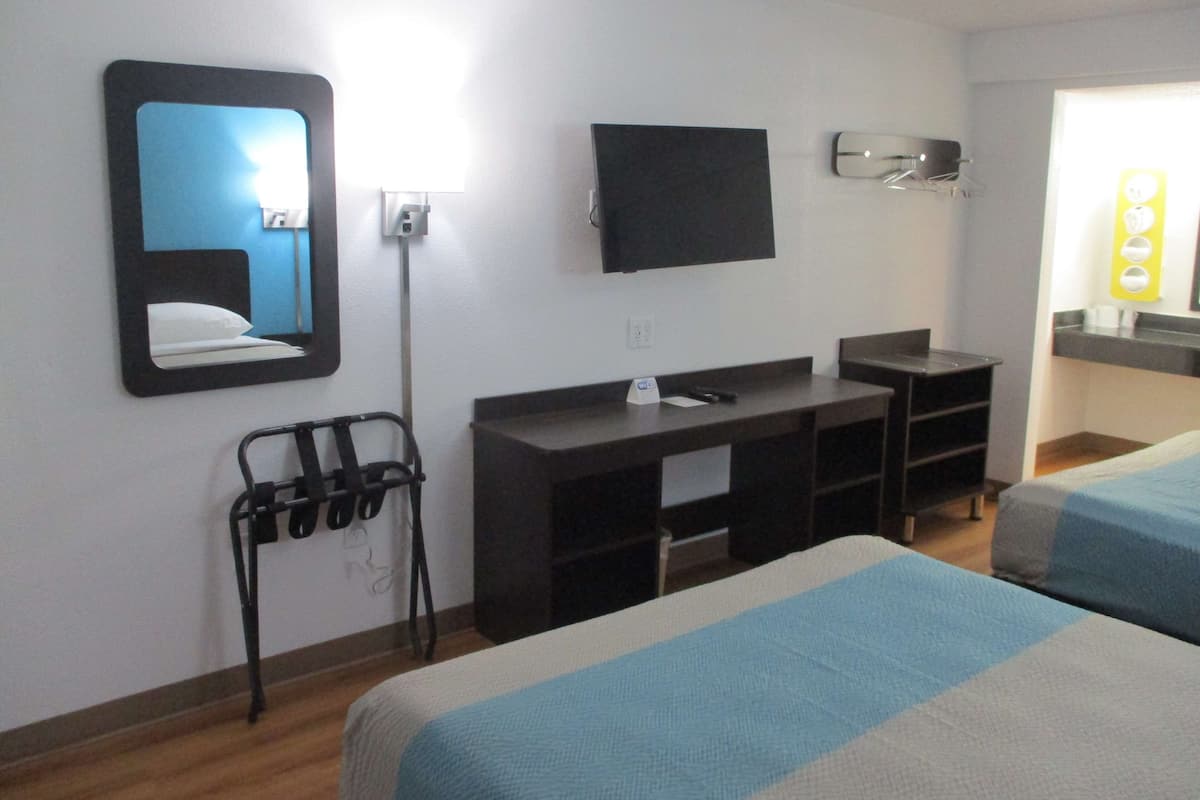 Individually furnished, free WiFi, bed sheets