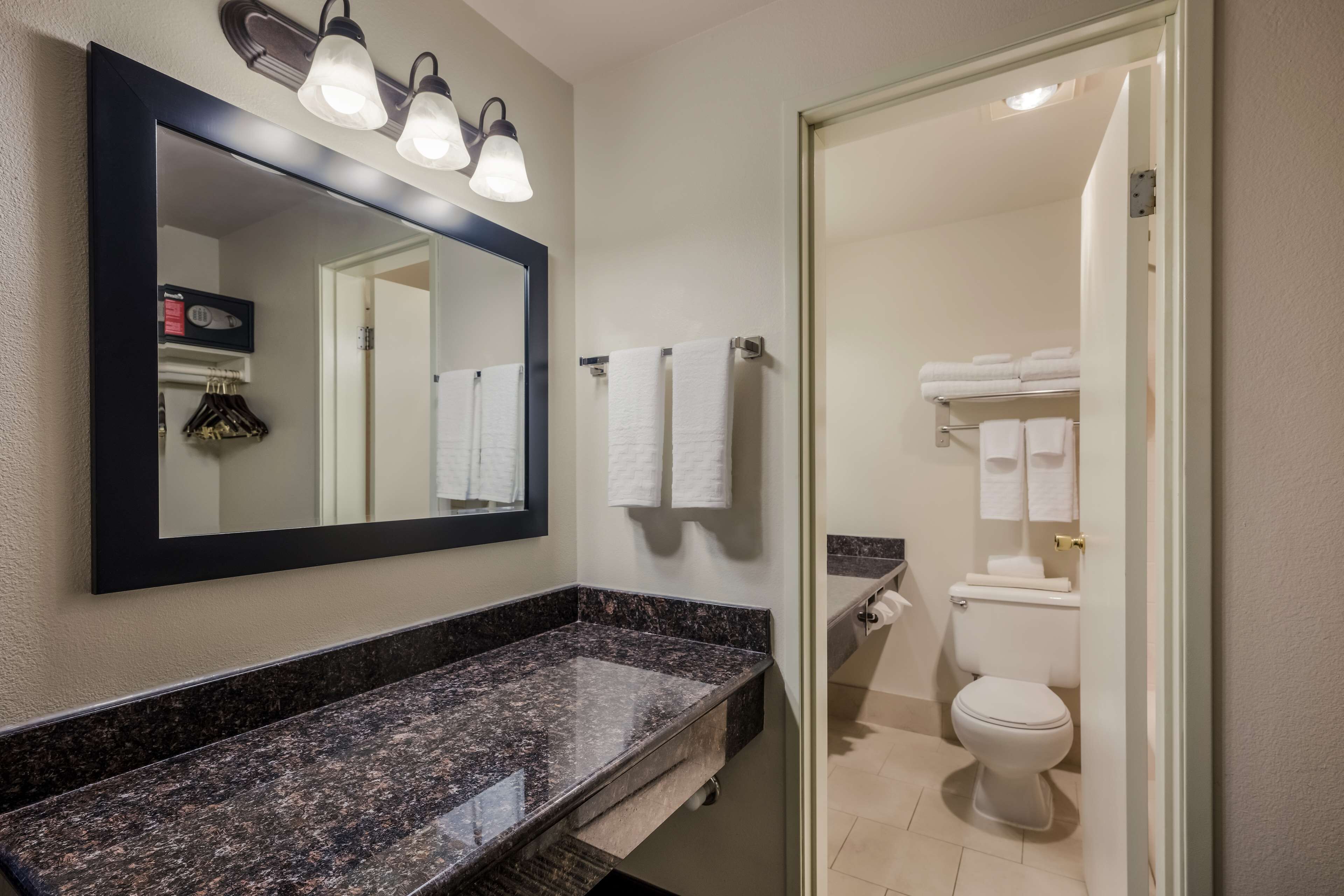 combined shower/bathtub, free toiletries, hair dryer, towels