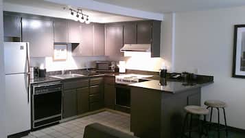 Fridge, microwave, coffee/tea maker, high chair