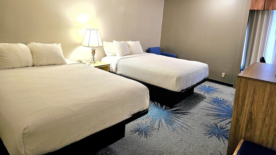 Days Inn by Wyndham Rolla