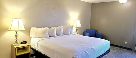 Bureau, fer et planche à repasser, lits bébé (gratuits), Wi-Fi gratuit