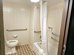 Zimmer, 1 King-Bett, barrierefrei, Nichtraucher (Mobility, Bathtub w/Grab Bars) | Schreibtisch, Bügeleisen/Bügelbrett, kostenlose Babybetten