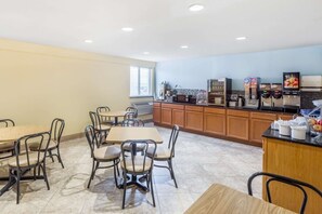 Petit déjeuner continental compris tous les jours