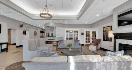 Best Western Plus The Charles Hotel