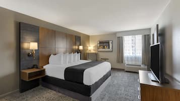 Suite, 1 King Bed, Non Smoking, Refrigerator & Microwave | Premium bedding, pillow-top beds, in-room safe, desk