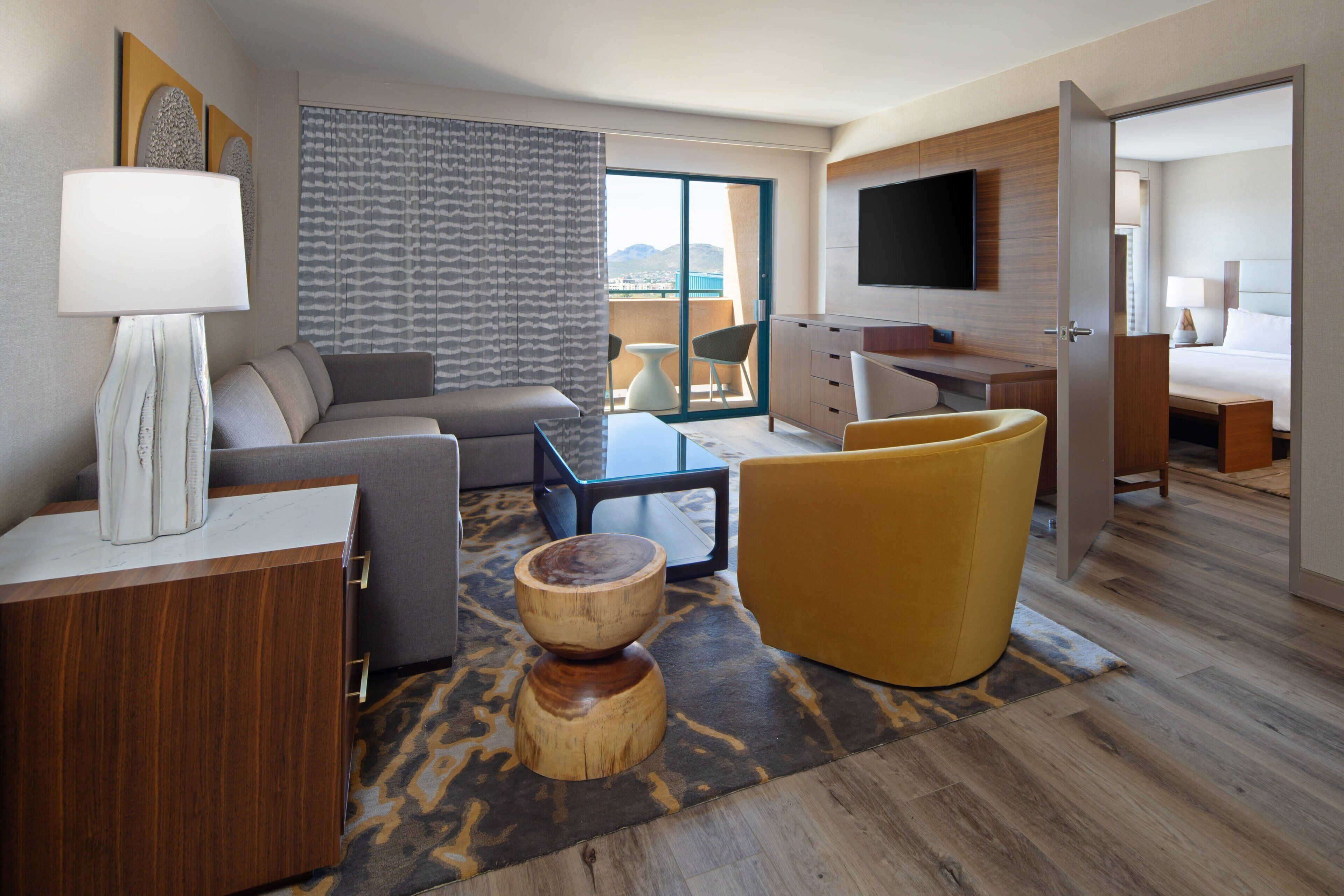 in-room safe, desk, laptop workspace, blackout curtains