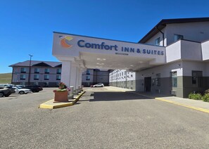 Exterior - Comfort Inn & Suites Gateway to Glacier National Park (Shelby)