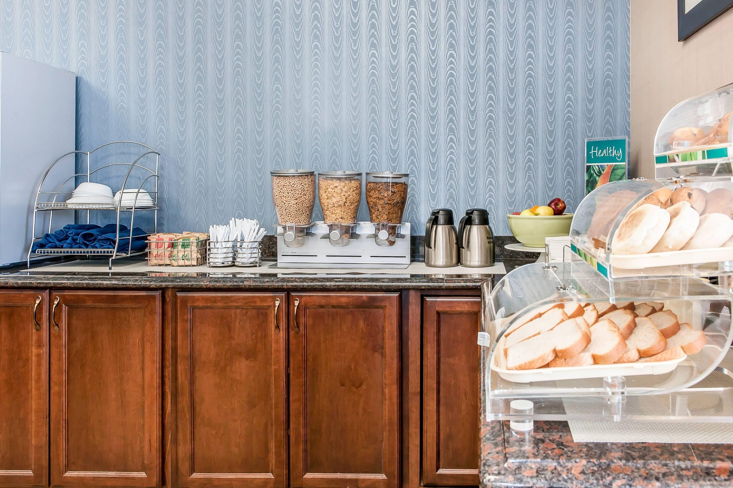 Free daily buffet breakfast