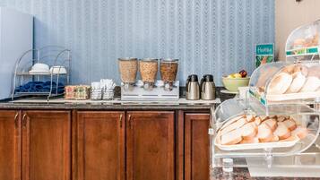 Free daily buffet breakfast