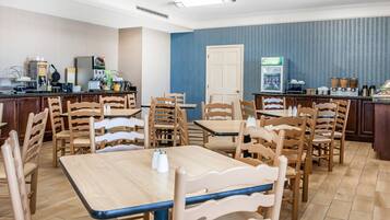 Free daily buffet breakfast