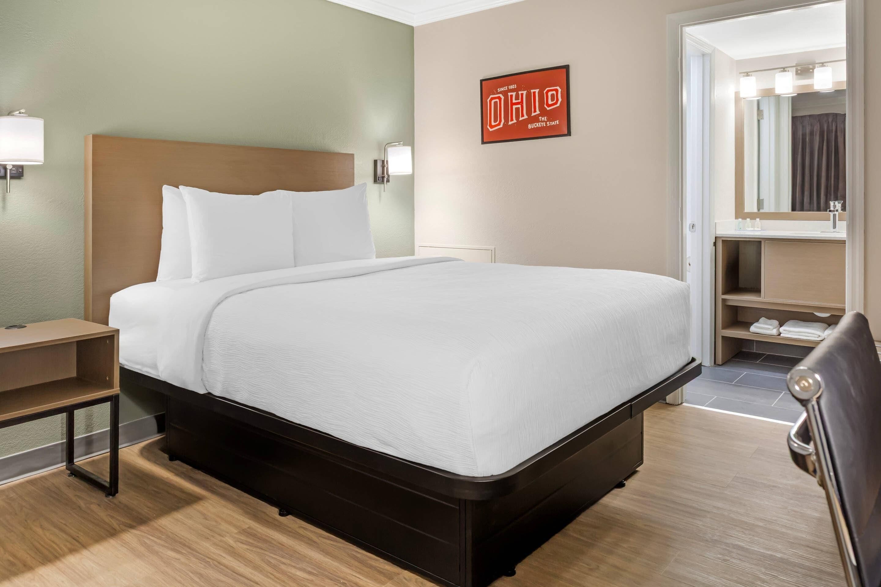 Chambre Standard, 1 grand lit, non-fumeurs | Literie de qualité supérieure, bureau, rideaux occultants