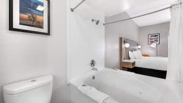 Bañera con ducha, artículos de tocador gratuitos, secador de pelo