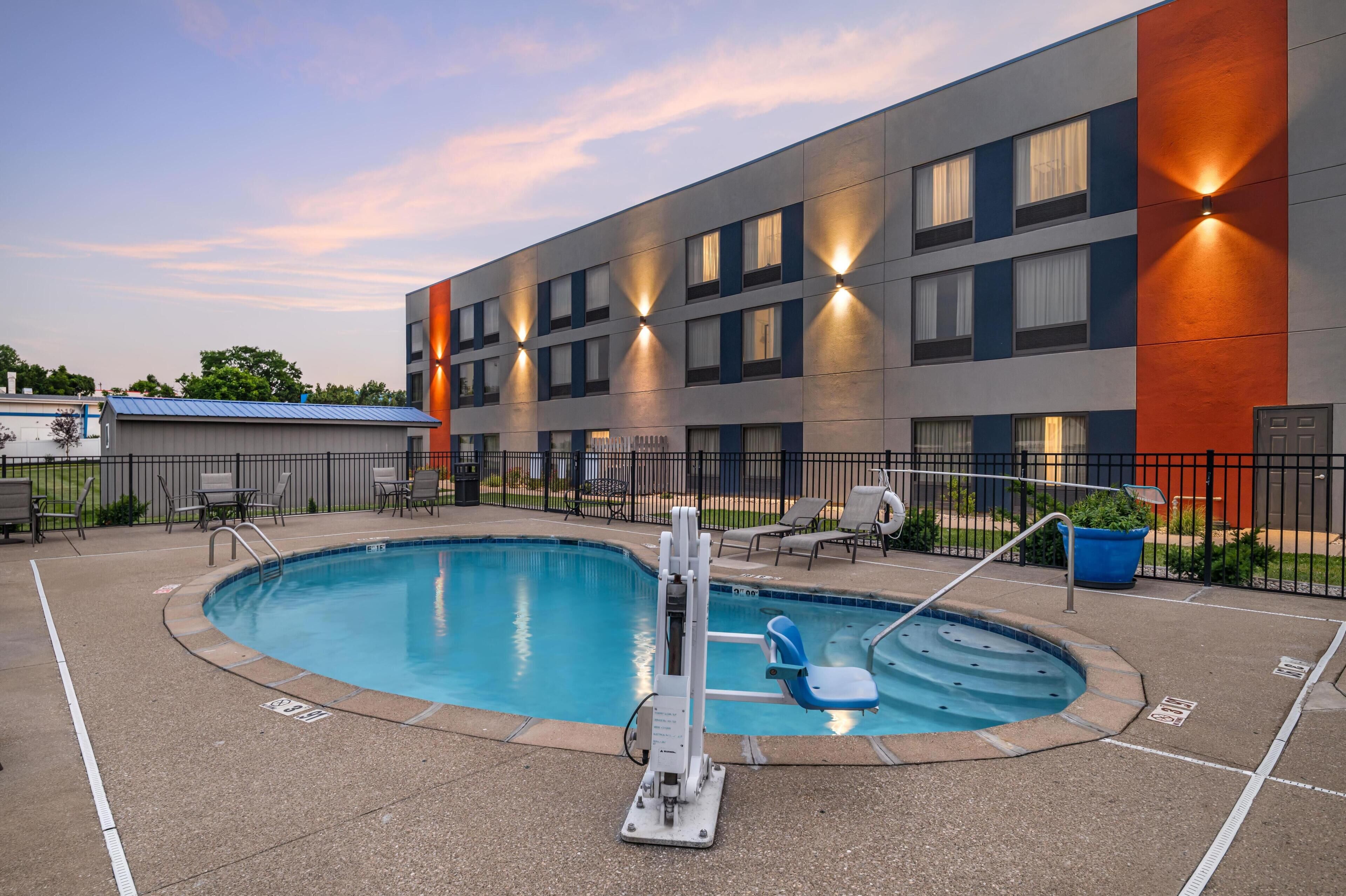 Seasonal outdoor pool, open 7 AM to 11 PM, sun loungers