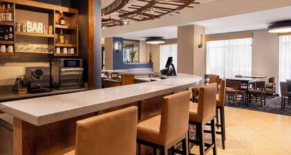 Hyatt Place Atlanta Airport-South