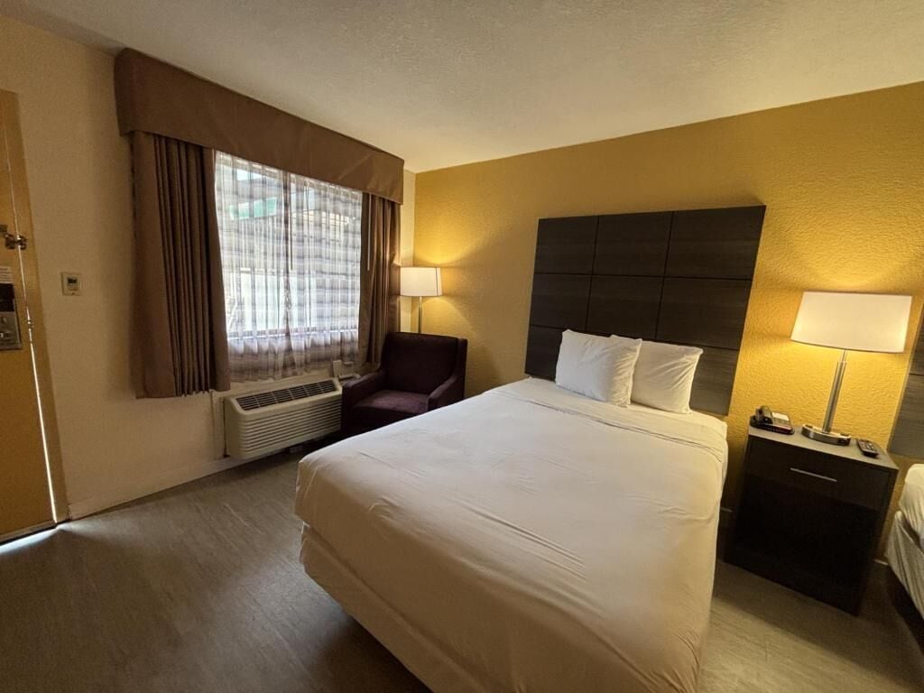 Premium bedding, pillowtop beds, desk, free WiFi