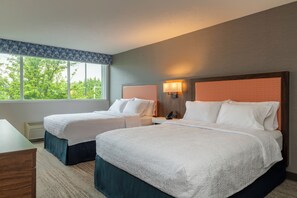 Room, 2 Queen Beds, Accessible (Roll-In Shower)