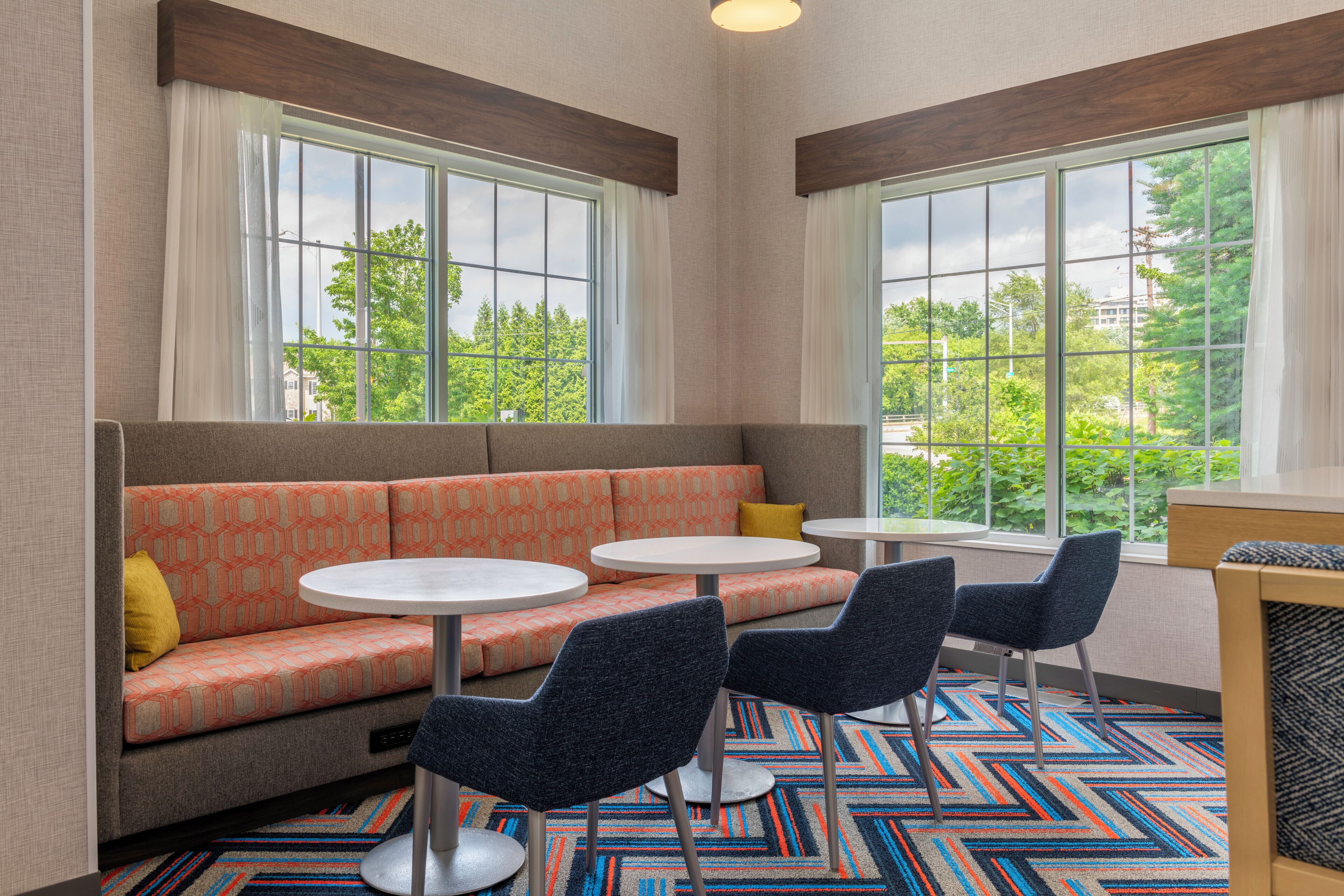 Dagelijks ontbijtbuffet inbegrepen