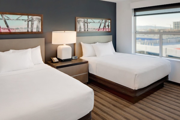 1 dormitorio, ropa de cama de alta calidad, caja fuerte y escritorio