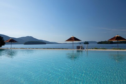 THE Sagamore Resort