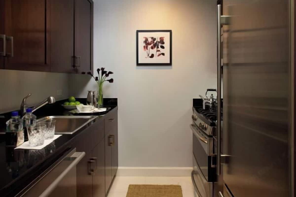 Fridge, microwave, coffee/tea maker