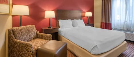 Standard Room, 1 Queen Bed, Accessible, Bathtub | Iron/ironing board, WiFi, bed sheets