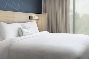 1 bedroom, premium bedding, pillowtop beds, desk - SpringHill Suites by Marriott Atlanta Perimeter Center (Atlanta)