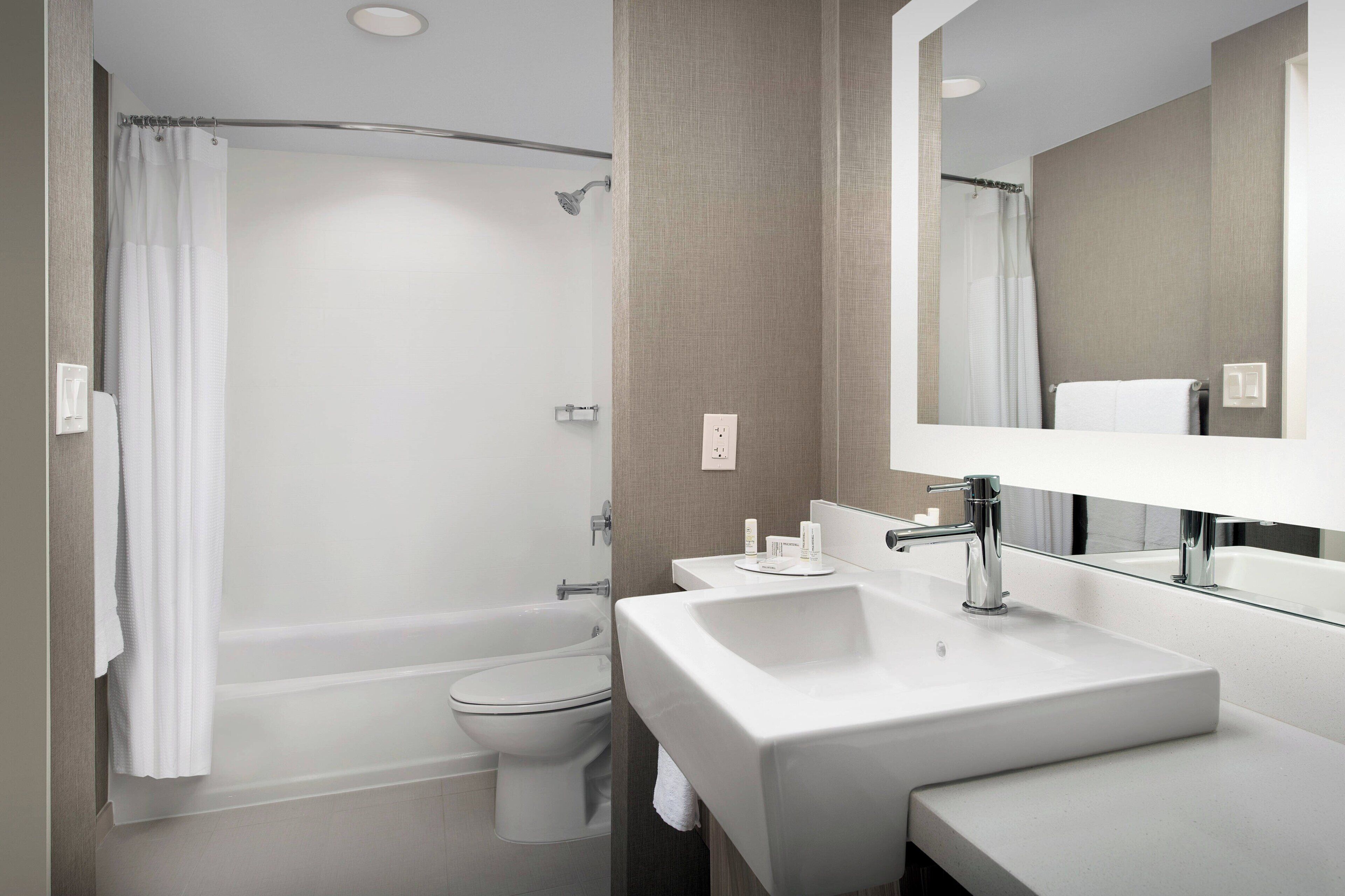 Photo - SpringHill Suites by Marriott Atlanta Perimeter Center
